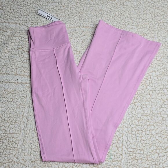 1229 NWT Pink Victoria Secret Winter Flare Leggings Sz XS Pink Poodle - Picture 2 of 7